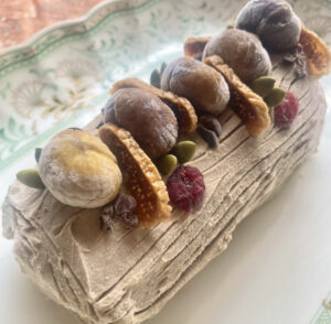 卵、乳製品、白砂糖、小麦粉不使用、 マロンクリームのブッシュドノエル 12月中旬発送